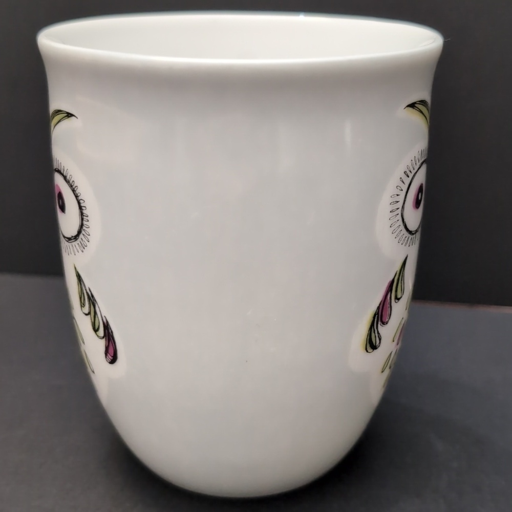 OWLS Collectable Vintage Design White Ceramic Mug - Picture 4 of 7